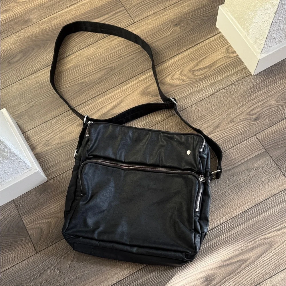 Plectrum by Ben Sherman men’s bag